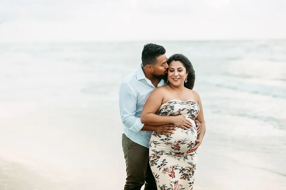 Best Austin Maternity Photographer - Zesty Orange Photography by Olesya Redina