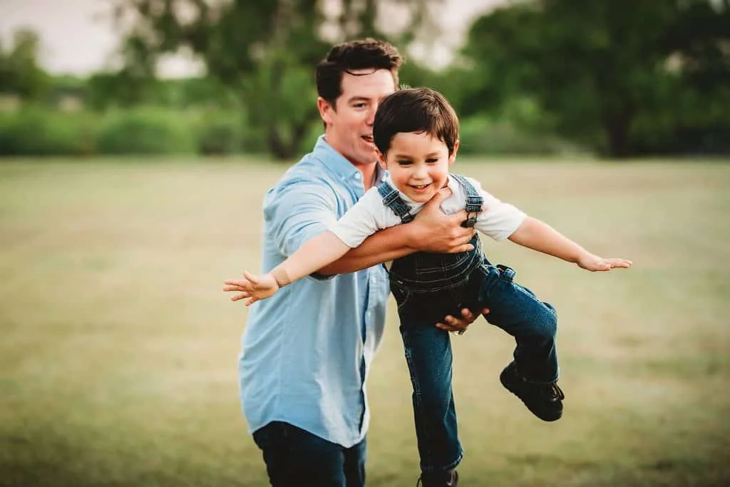 Austin family photo stories | Highly Recommended Austin Family Photographer - Zesty Orange Photography by Olesya Redina