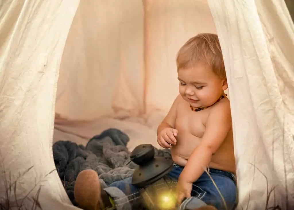 Childrens Portrait Outfit Guide | Newborn Family Photos