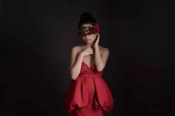 Maternity Photoshoot Accessories: Jewelry, Props & More 27 maternity photographer austin tx | maternity photoshoot accessories