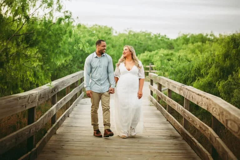 couple maternity photoshoot ideas | Studio Maternity Session