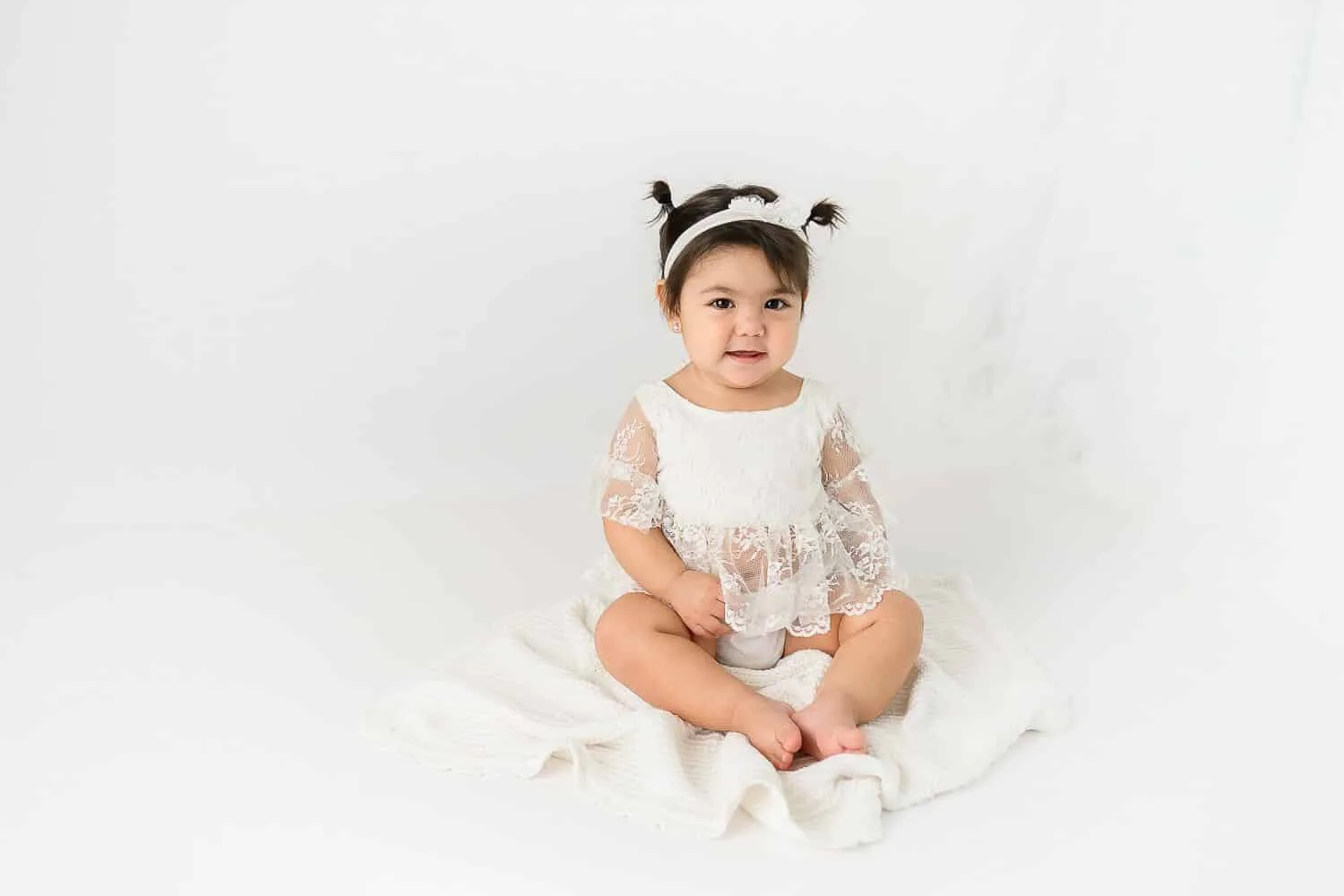 photographer cake smash - Zesty Orange Photography by Olesya Redina