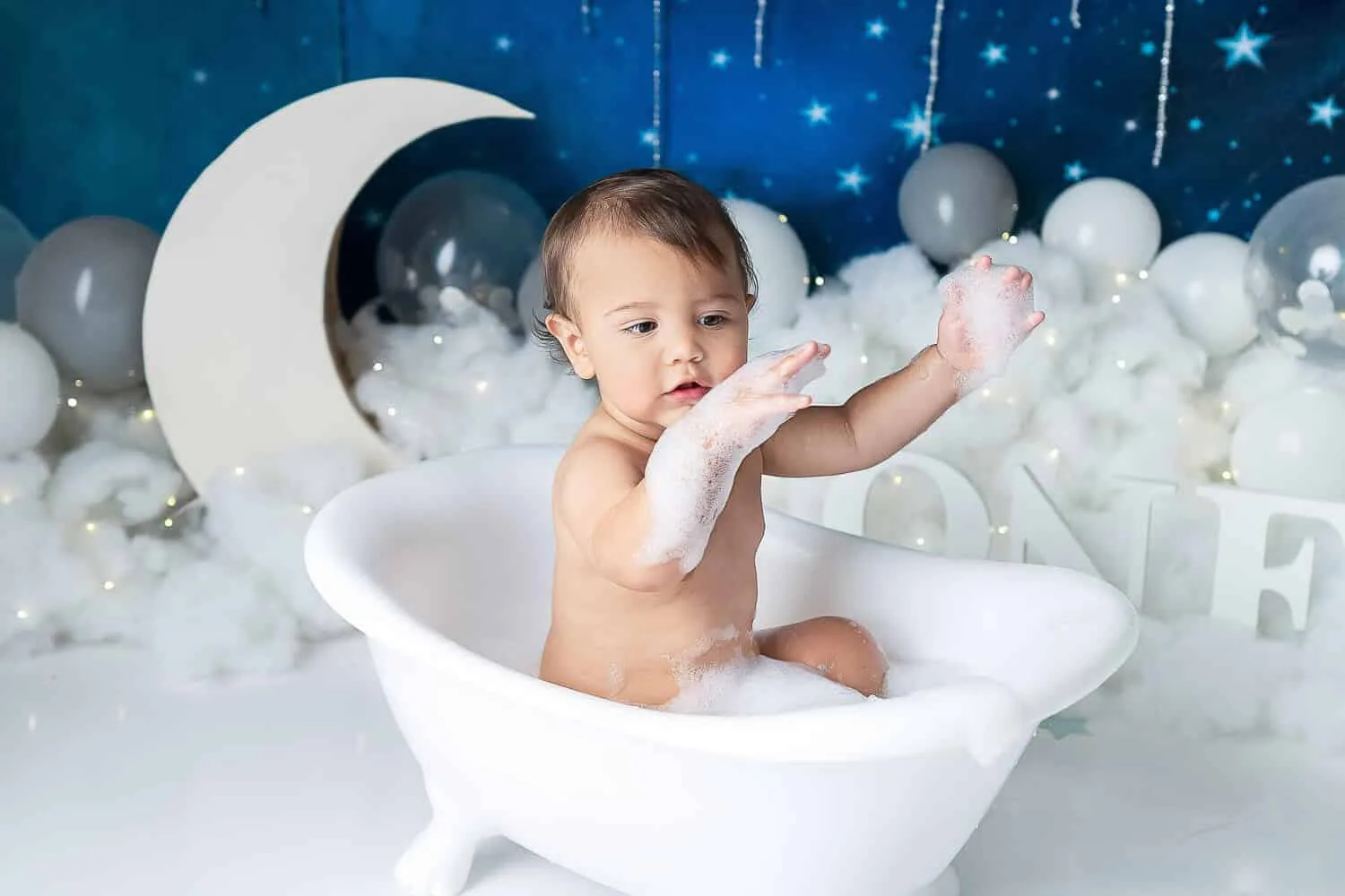 photographer cake smash - Zesty Orange Photography by Olesya Redina