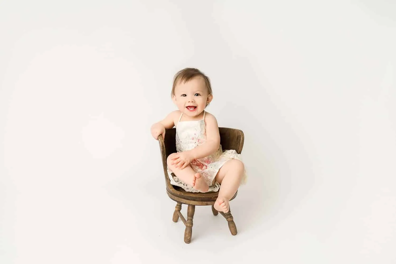 photographer cake smash - Zesty Orange Photography by Olesya Redina