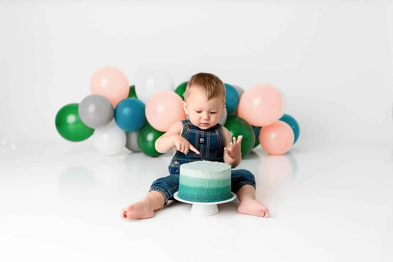 photographer cake smash - Zesty Orange Photography by Olesya Redina