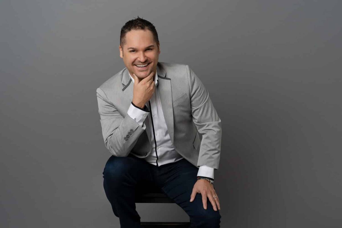 Branding Photography for Small Business Owners: 5 Top Reasons 3 Austin headshots photographer session austin headshot photographer - Zesty Orange Photography by Olesya Redina | branding photography for small business owners | Lifestyle Headshots vs Traditional Studio Headshots