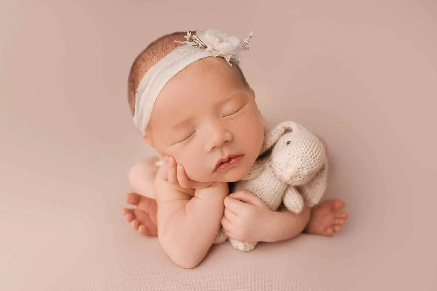 Austin Newborn Photographer 66 head in hands