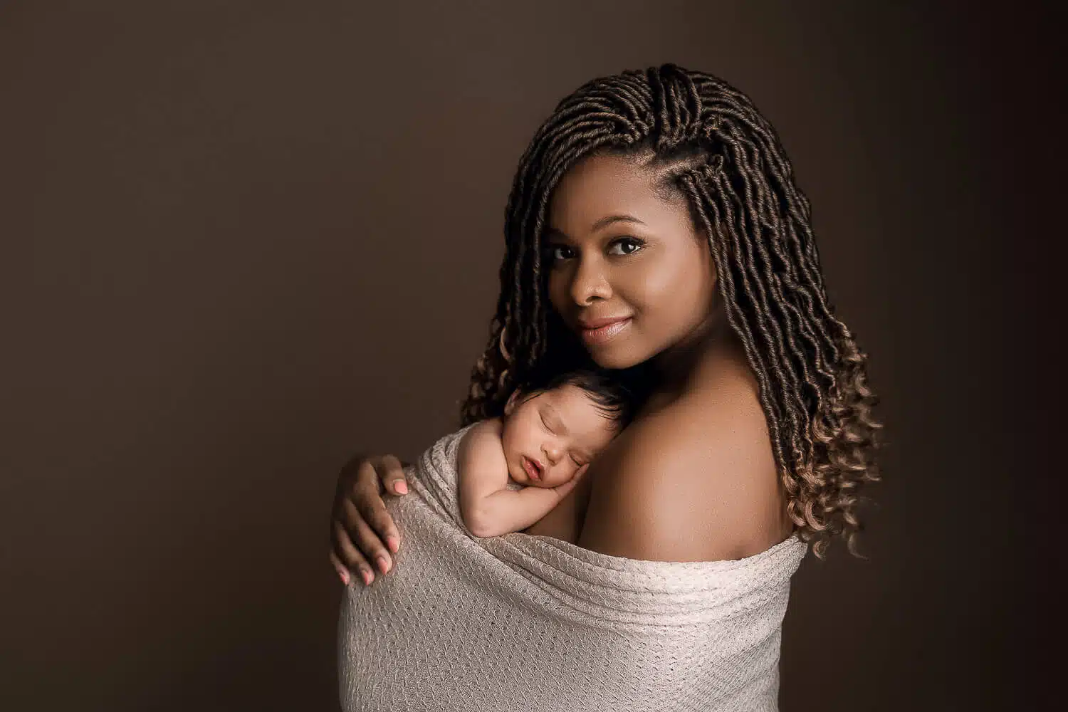 5 Best Austin Lactation Consultants: Supporting Your Breastfeeding Journey 7 Austin Newborn Photographer