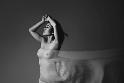 Artistic Nude Photography in Austin: Celebrating Beauty & Confidence 33 Austin Boudoir photographer | Artistic Nude Photography in Austin | Minimalist boudoir wardrobe