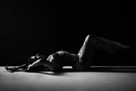 Austin Boudoir photographer | Austin Boudoir Photography FAQ | black and white boudoir photos