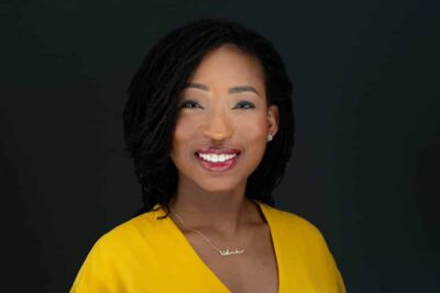 LinkedIn Headshots: The Secret to a Powerful First Impression 63 LinkedIn headshots | Best Headshot Styles for Tech Professionals | Visual identity that speaks without words