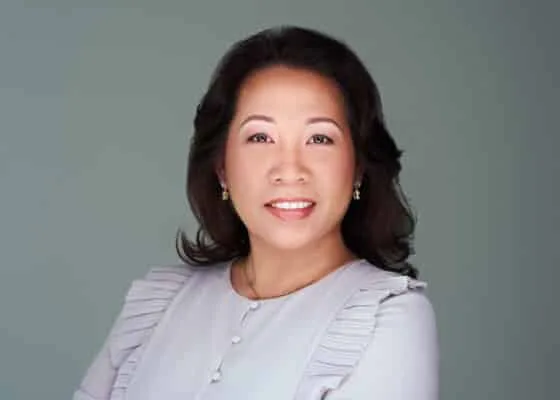 Prepare for Your Business Headshot Session: A Complete Guide 5 real estate agent headshots Business Headshot Session how often should realtors update their headshots