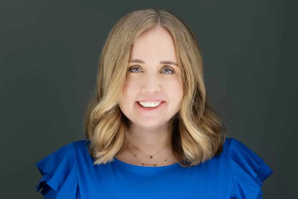 headshots for financial advisors