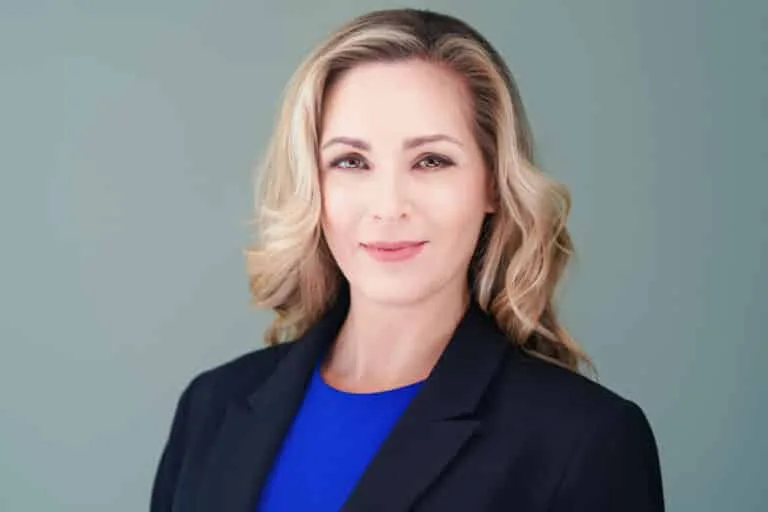 7 Powerful Reasons to Update Your Professional Headshots Today 2 Update Your Professional Headshots