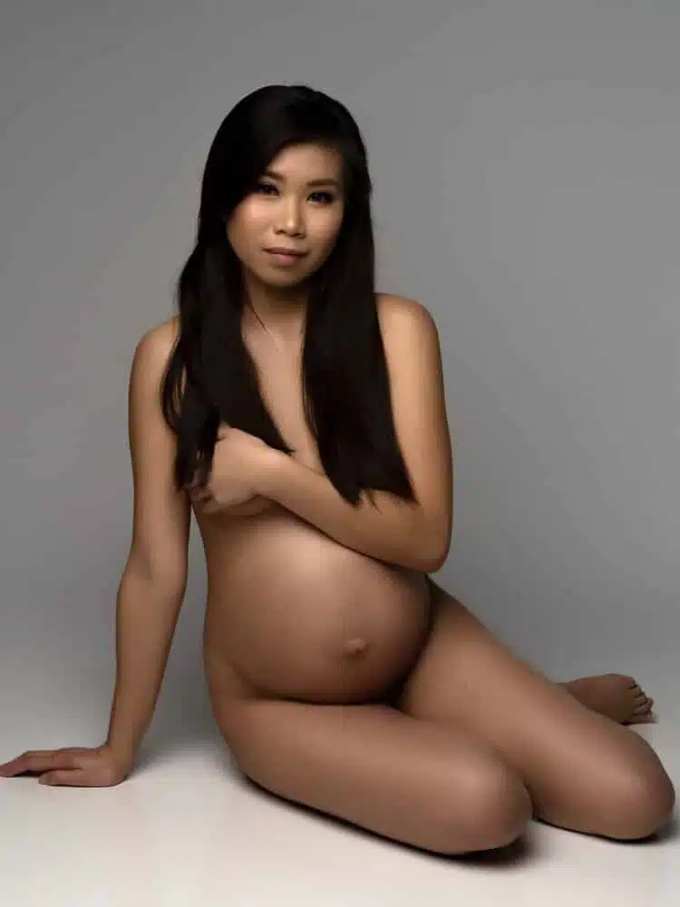 Capturing the Glow: A Guide to Studio Maternity Photography 11 maternity photographer austin tx maternity photographer austin tx - Zesty Orange Photography by Olesya Redina