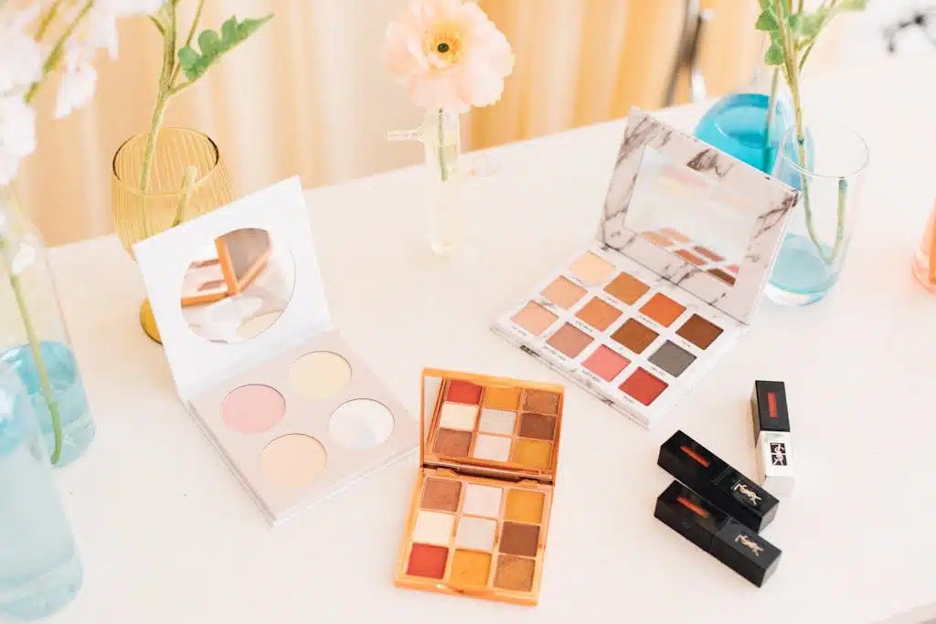 Legacy Of Motherhood | Zesty Orange Photography 11 Assorted Eye Shadow and Blusher Palette