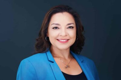 Tax Professional Headshots That Inspire Trust 13 tax professional headshots | women professional headshots Corporate Headshots | professional headshots for realtors on Zillow | headshots for financial advisors