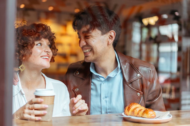 Dating Profile Photographer A Couple in the Coffee Shop