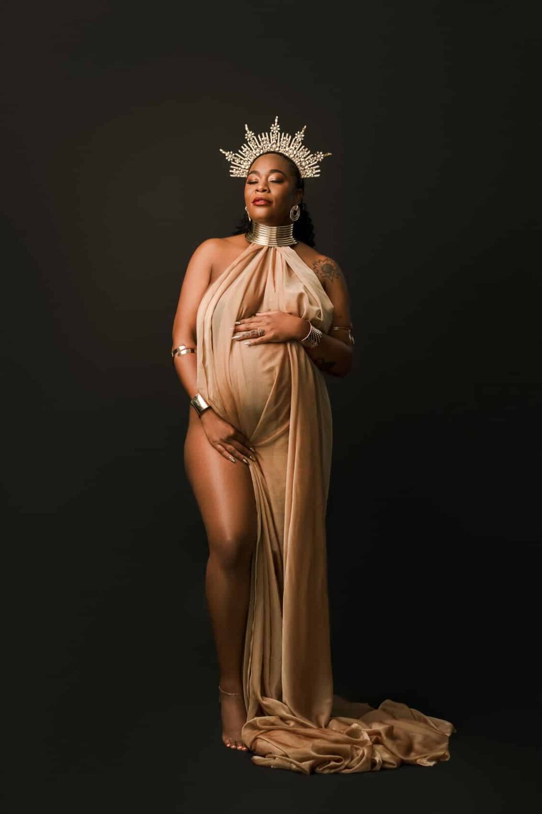 Maternity Photography Is Self-Care, Not a Splurge 3 Studio Maternity Session | Maternity Photography Is Self-Care | Representation Matters in Maternity Photography