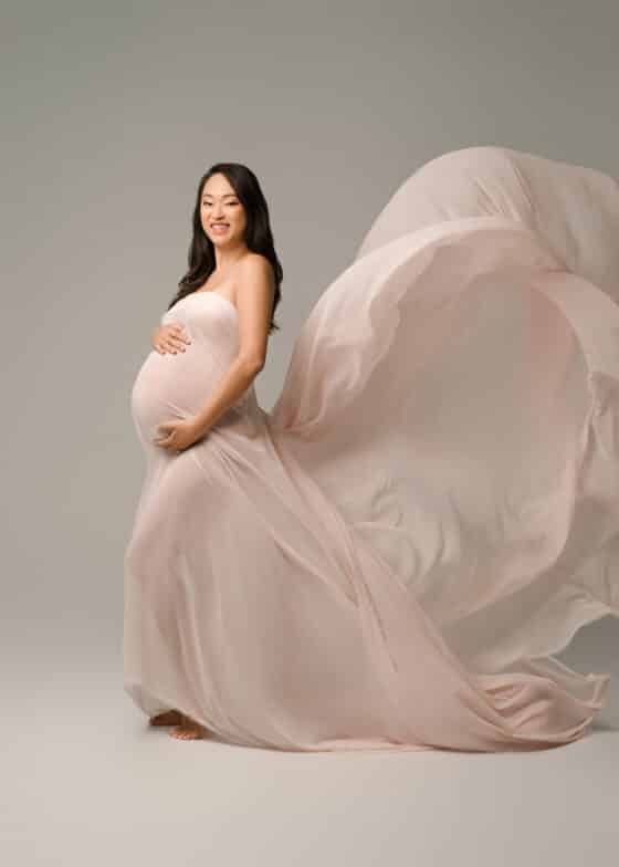 Soft & Romantic Maternity Photos