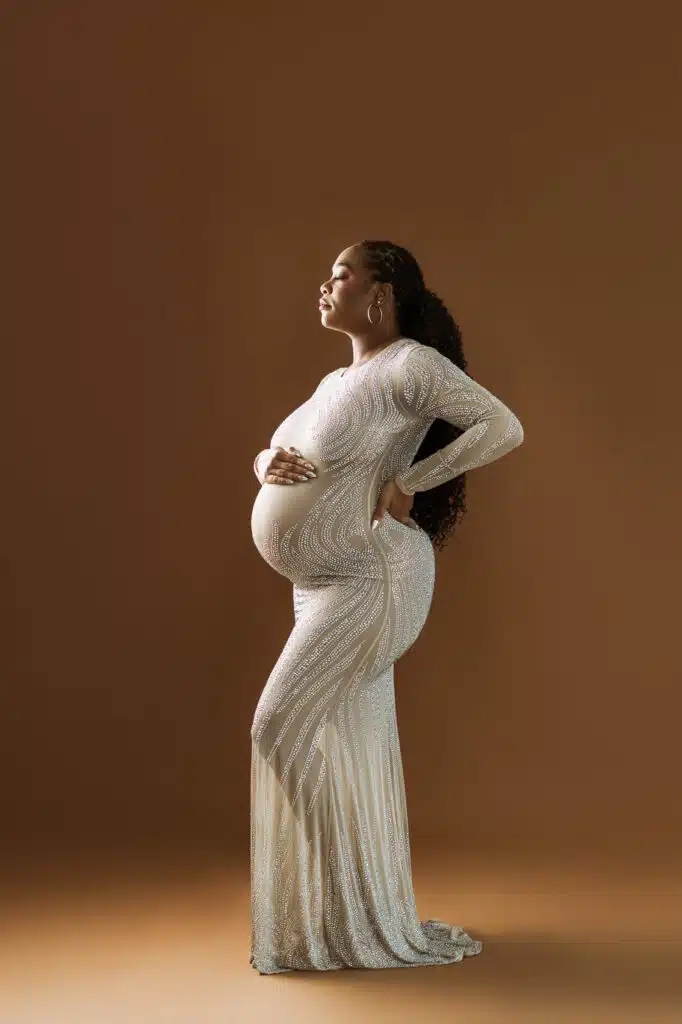 How Do I Find a Good Maternity Photographer | day vs evening maternity sessions | Expecting twins