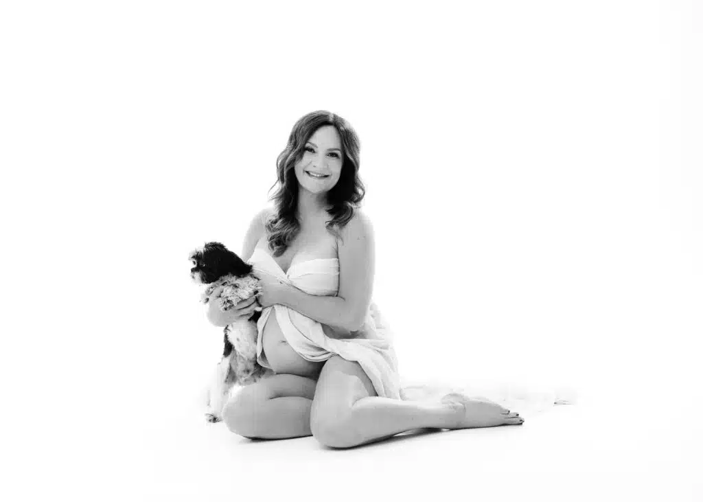 What Week of Pregnancy Should You Do a Maternity Shoot