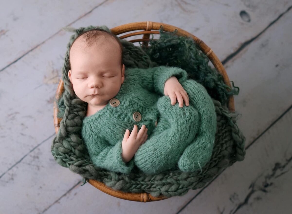 Best Age for Newborn Photos: 5 Key Stages to Capture Perfect Moments 4 Austin Newborn Photography 28 copy family Austin Elopement & Portrait Photographer