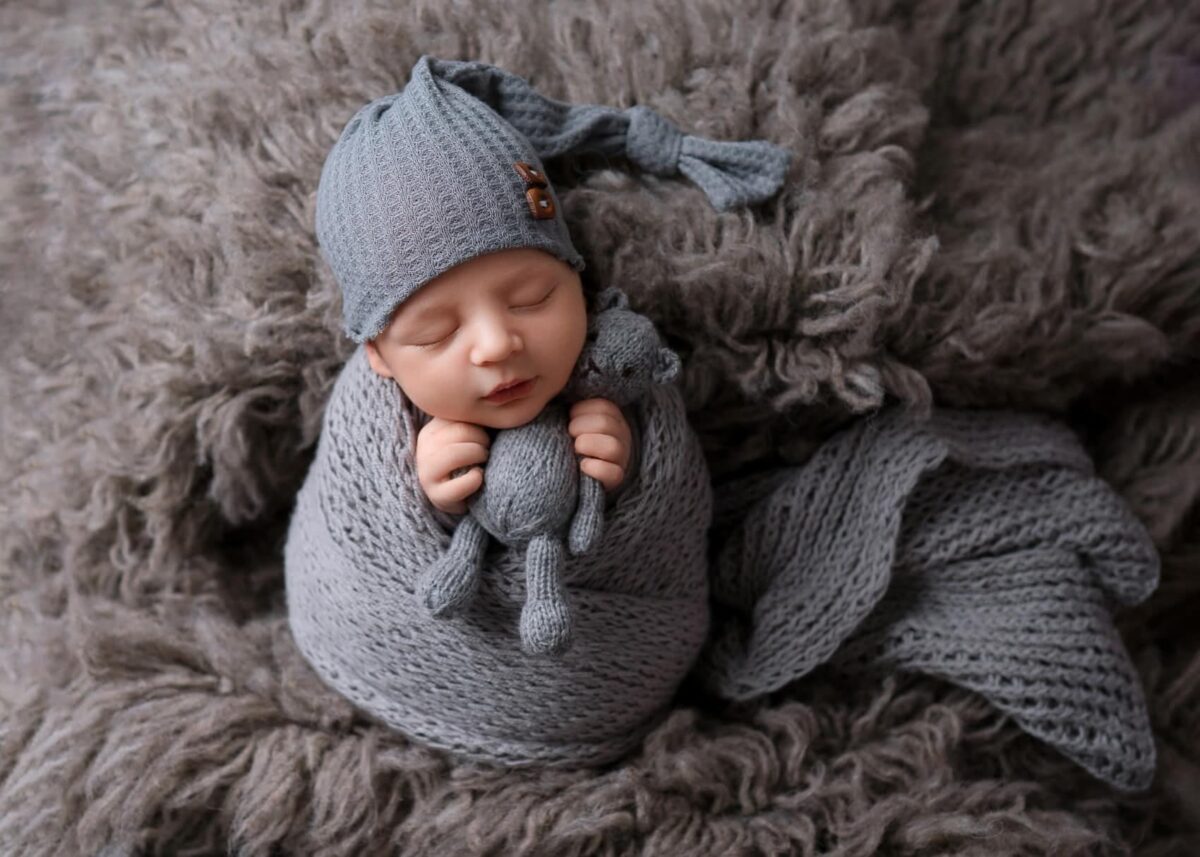 What If Baby Arrives Late | newborn photography session