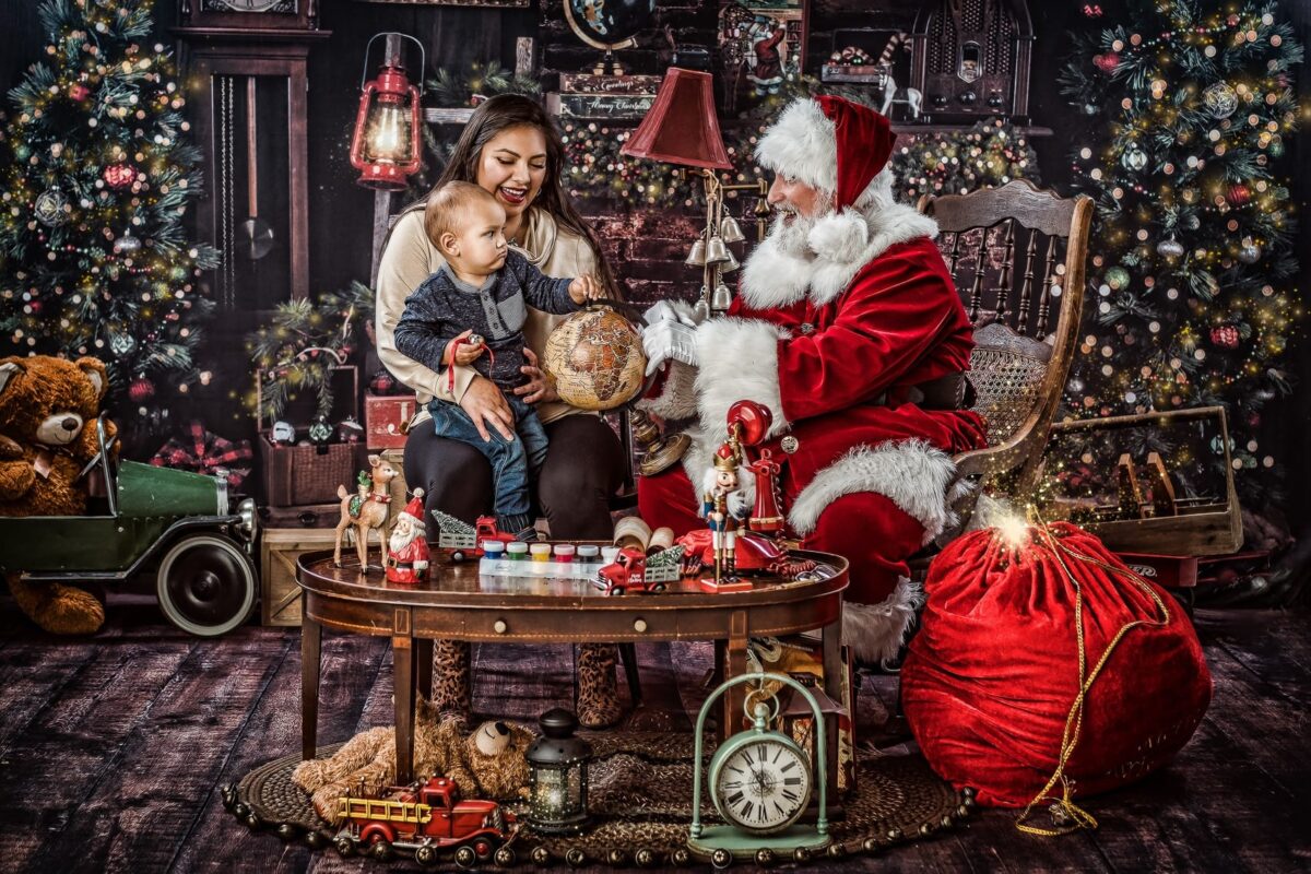 Santa Claus Pictures near me | Zesty Orange Photography 15 Santa Claus Pictures Austin