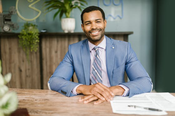 best backdrops for realtor headshots