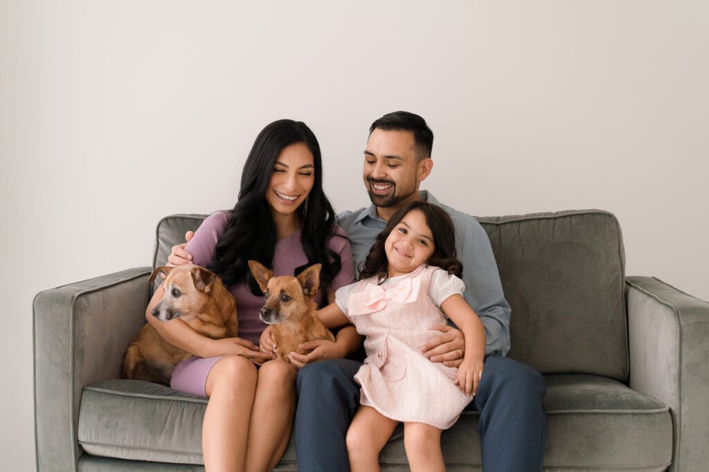 Family Photos With Pets: Stress Free Tips for Success 5 Family Photos With Pets