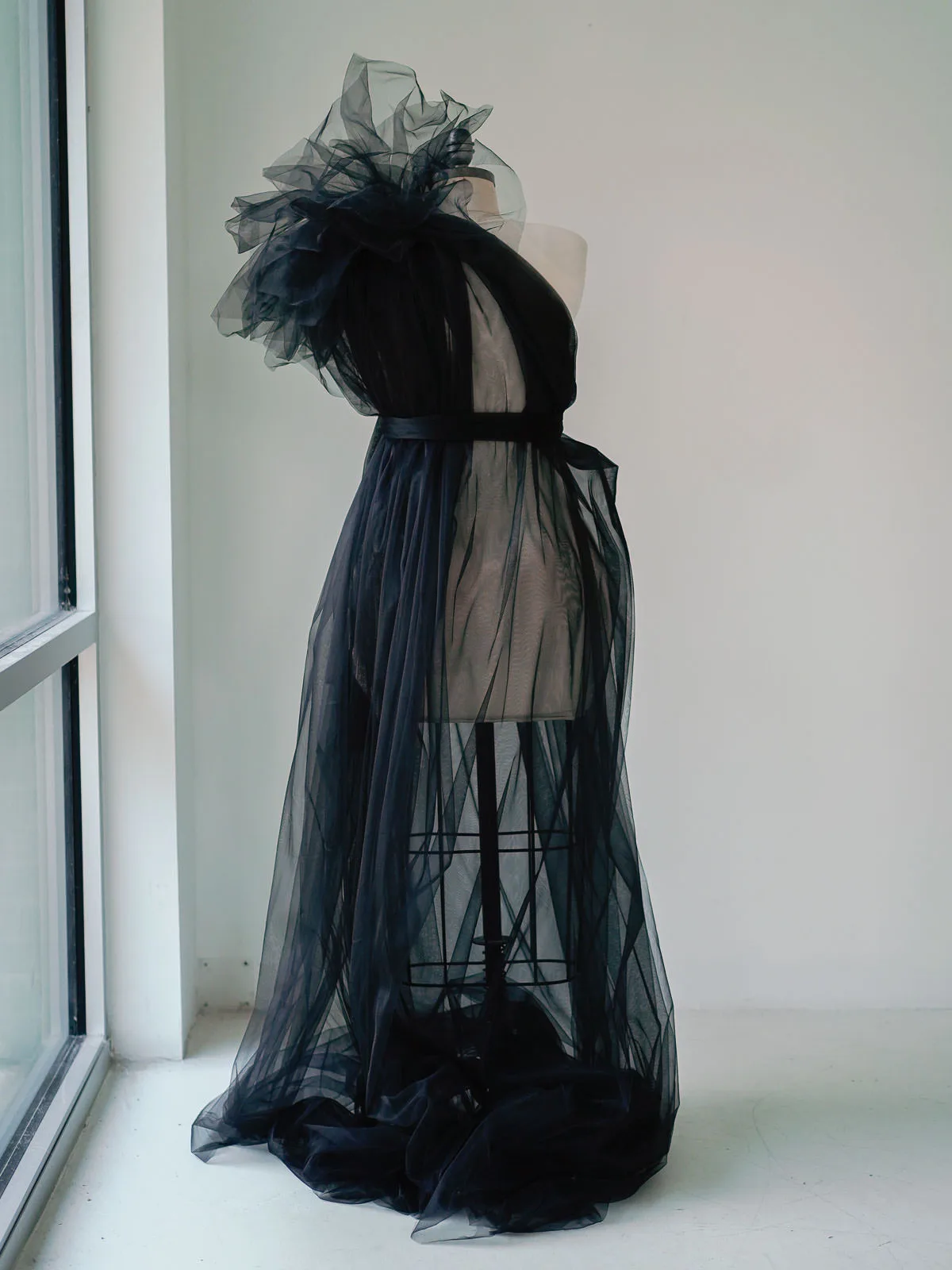 Maternity Gowns and Wardrobe in Austin | Zesty Orange Photography 3 Adelaide black back Austin Elopement & Portrait Photographer