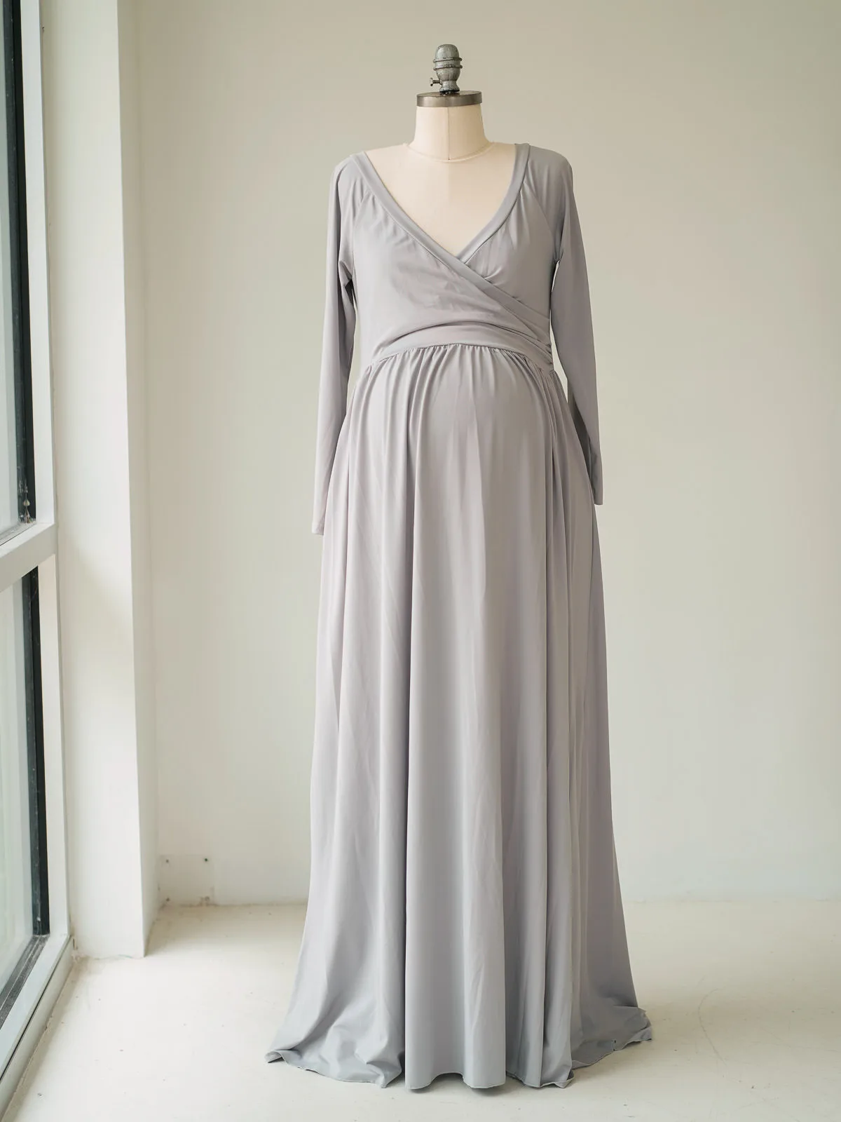 Maternity Gowns and Wardrobe in Austin | Zesty Orange Photography 4 Adele gray front Austin Elopement & Portrait Photographer