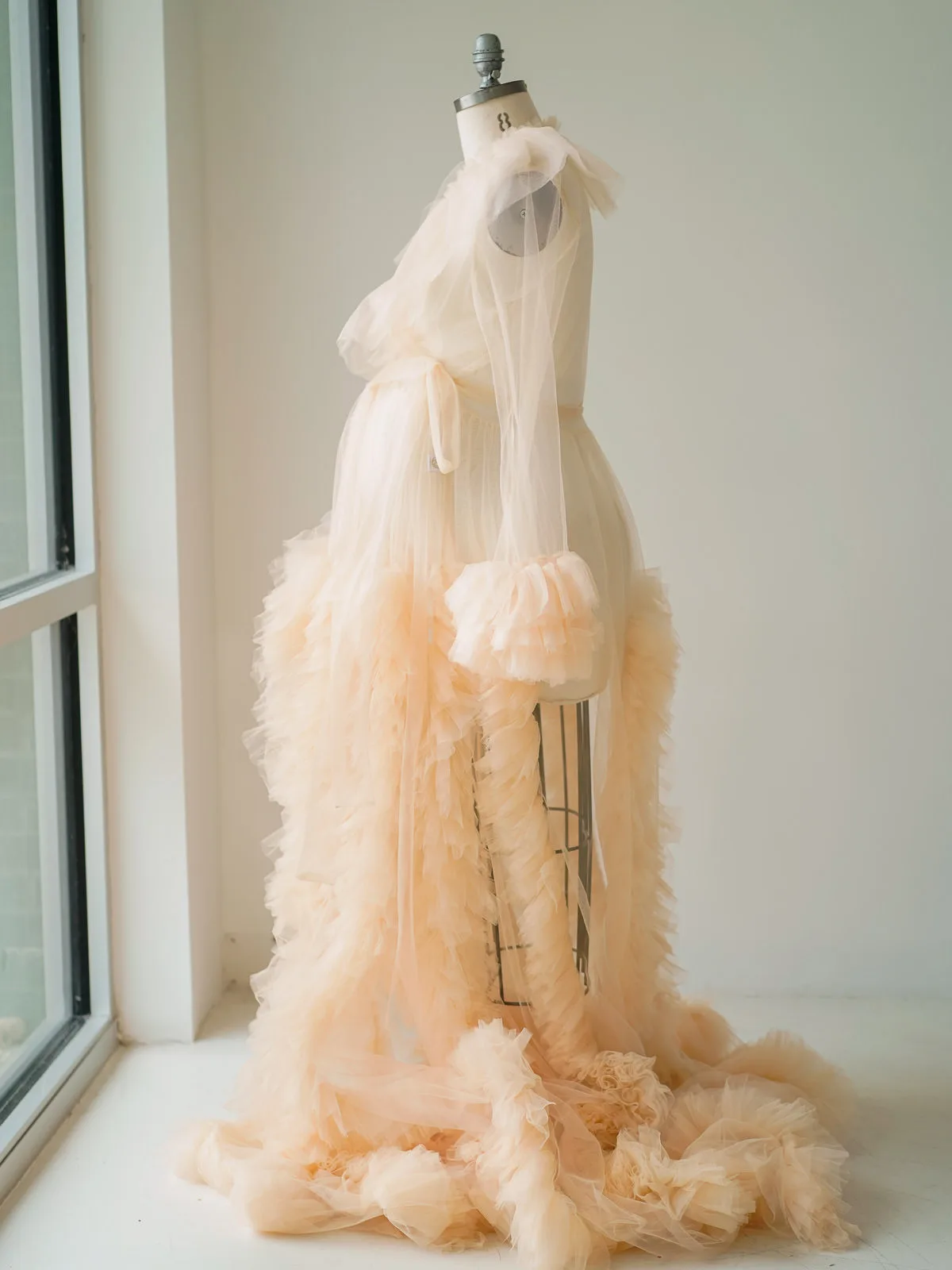 Maternity Gowns and Wardrobe in Austin | Zesty Orange Photography 19 Antoinette pink side Austin Elopement & Portrait Photographer