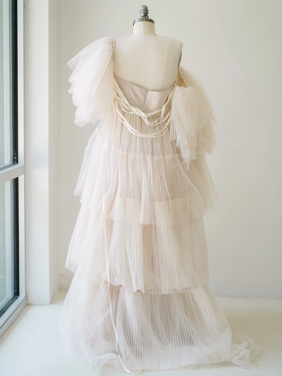 Maternity Gowns and Wardrobe in Austin | Zesty Orange Photography 32 Aurora pink back Austin Elopement & Portrait Photographer