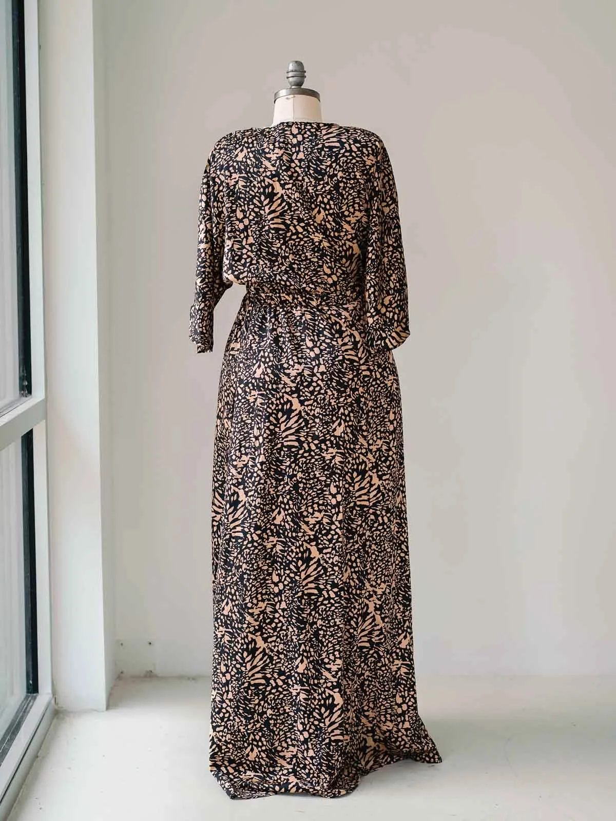 Maternity Gowns and Wardrobe in Austin | Zesty Orange Photography 46 Bianca black back Austin Elopement & Portrait Photographer