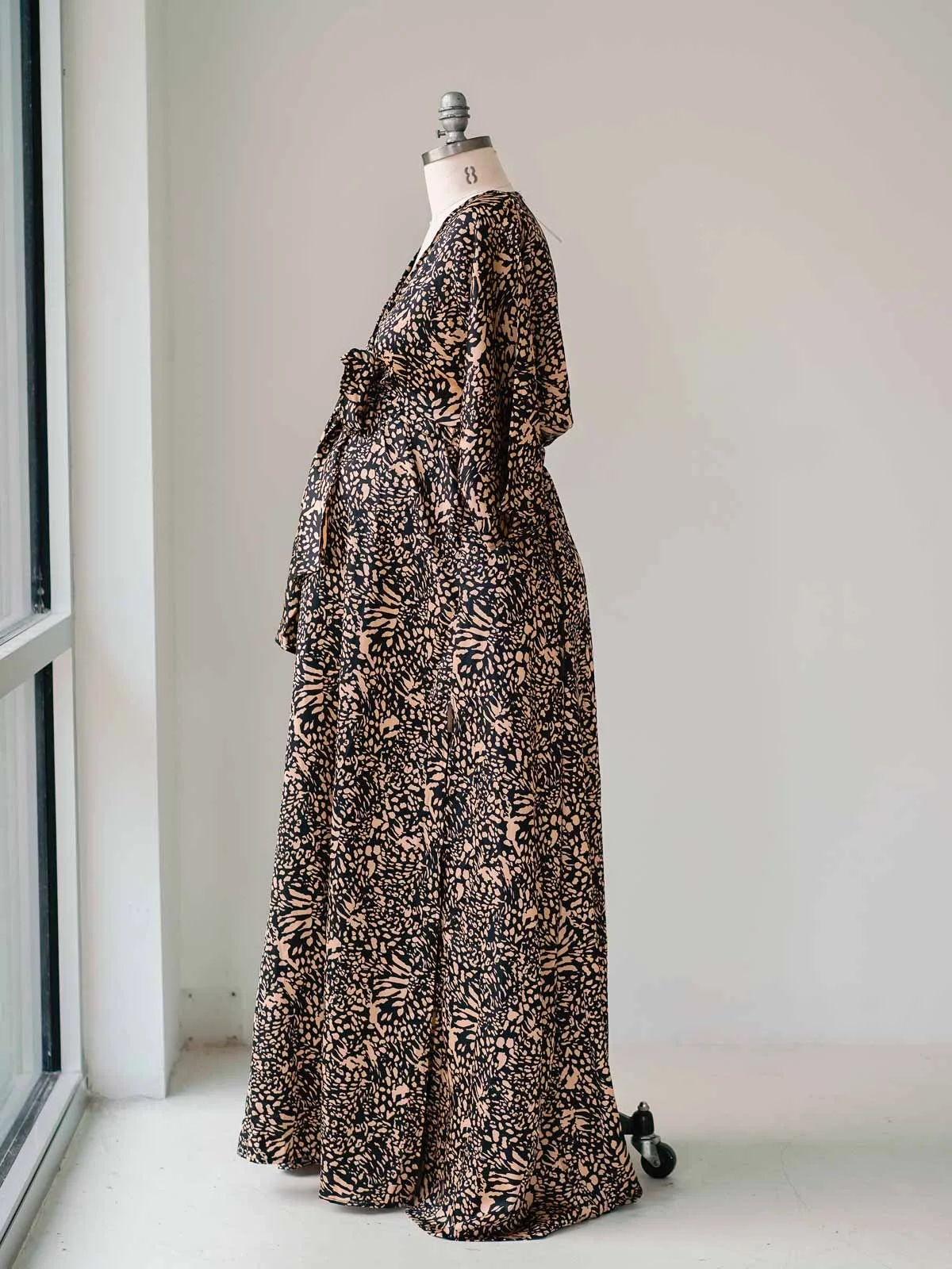 Maternity Gowns and Wardrobe in Austin | Zesty Orange Photography 45 Bianca black side Austin Elopement & Portrait Photographer