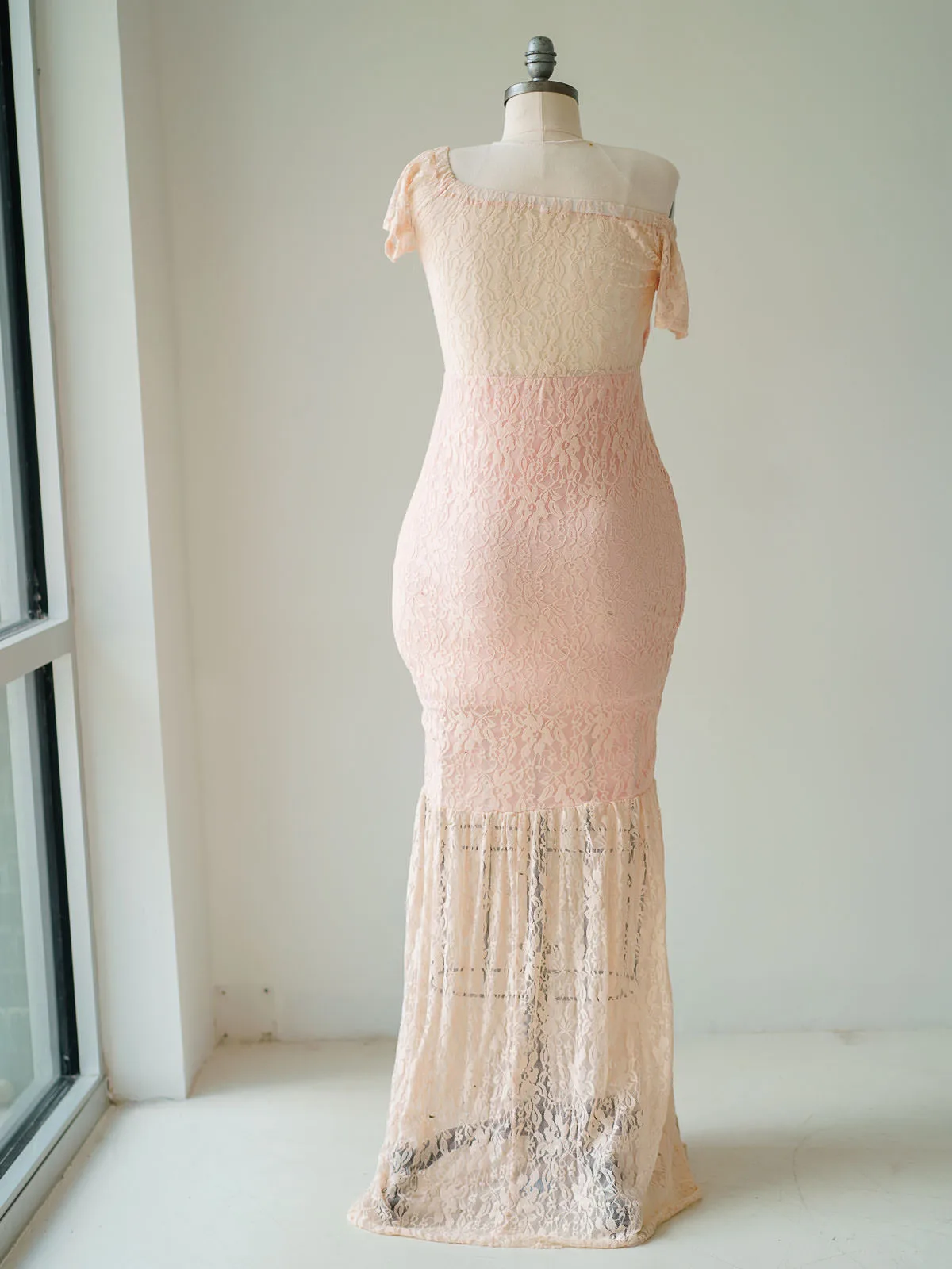 Maternity Gowns and Wardrobe in Austin | Zesty Orange Photography 58 Camille pink back Austin Elopement & Portrait Photographer