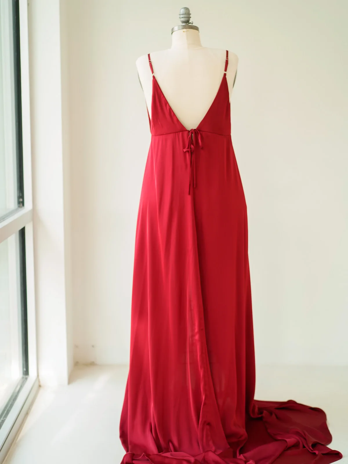 Maternity Gowns and Wardrobe in Austin | Zesty Orange Photography 62 Carmen red back Austin Elopement & Portrait Photographer