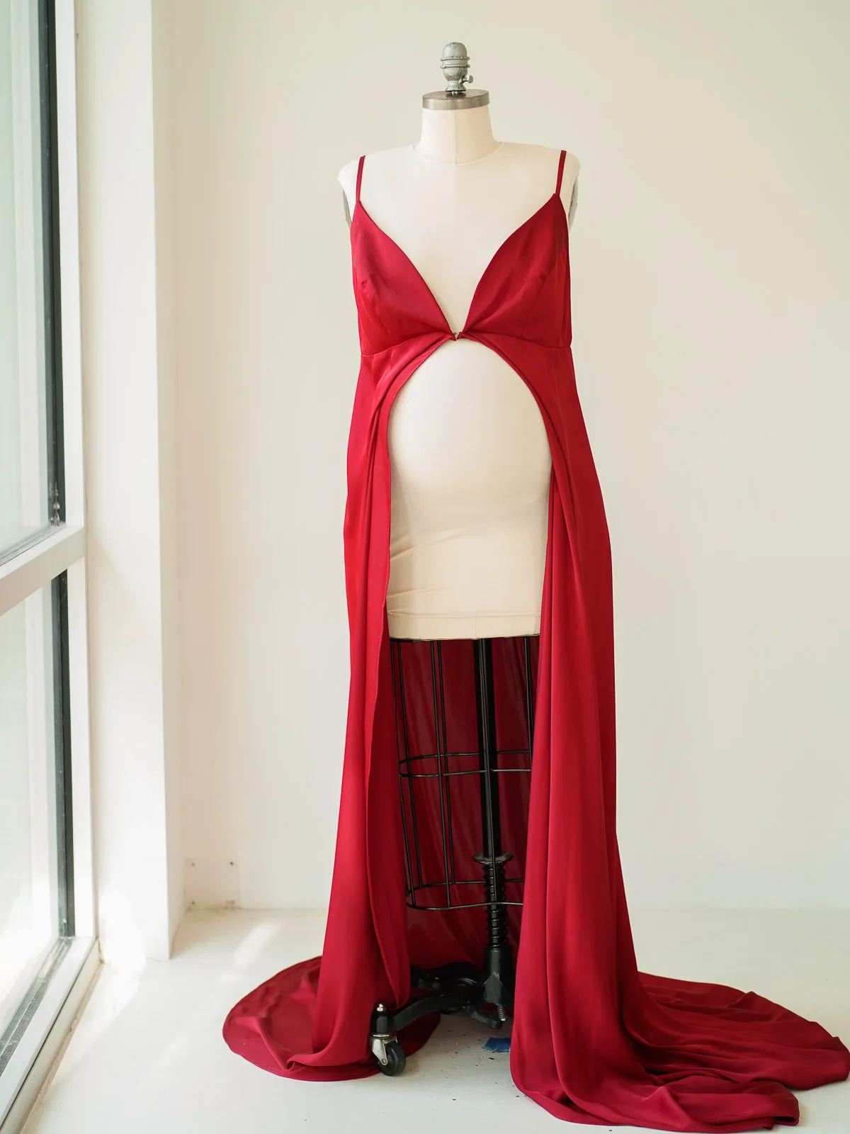 Maternity Gowns and Wardrobe in Austin | Zesty Orange Photography 59 Carmen red open front Austin Elopement & Portrait Photographer