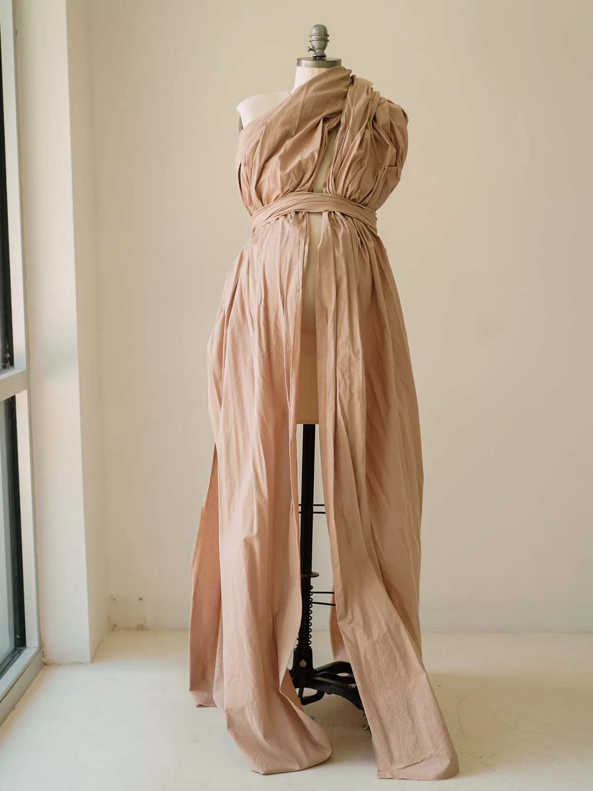 Maternity Gowns and Wardrobe in Austin | Zesty Orange Photography 72 Clay nude fabric Austin Elopement & Portrait Photographer