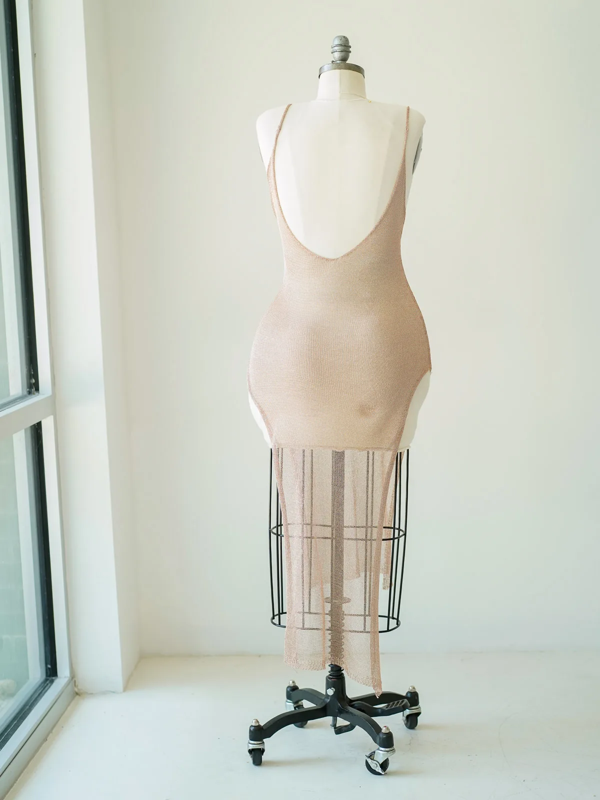 Maternity Gowns and Wardrobe in Austin | Zesty Orange Photography 76 Coco gold back Austin Elopement & Portrait Photographer