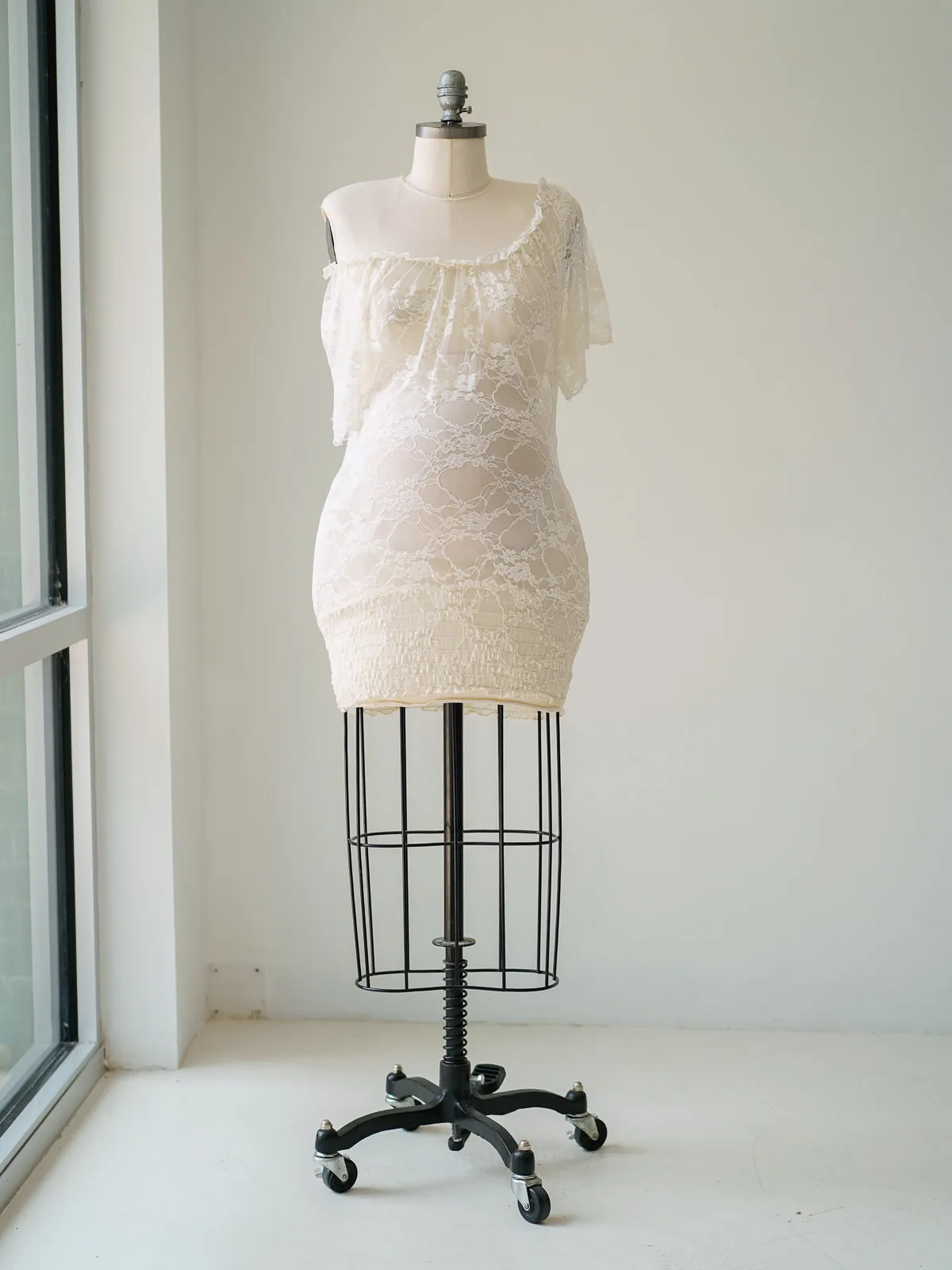 Maternity Gowns and Wardrobe in Austin | Zesty Orange Photography 78 Colette ivory front Austin Elopement & Portrait Photographer