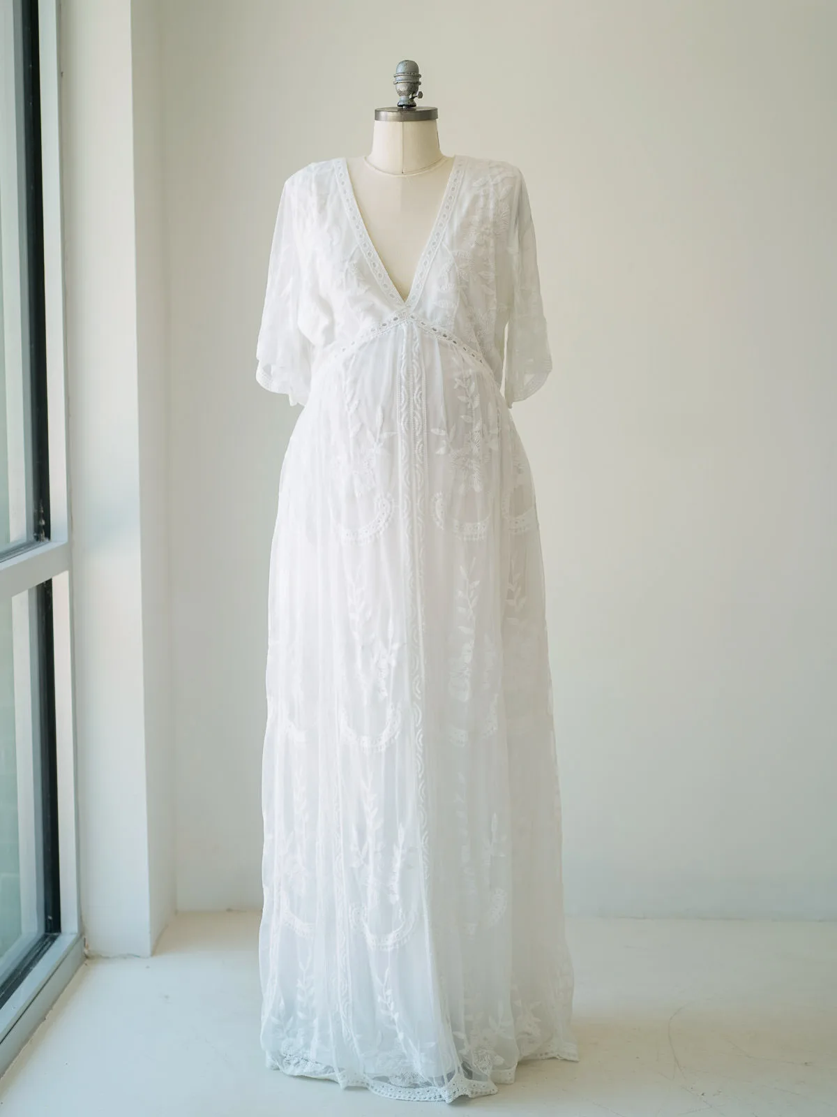 Maternity Gowns and Wardrobe in Austin | Zesty Orange Photography 83 Cosima white front Austin Elopement & Portrait Photographer