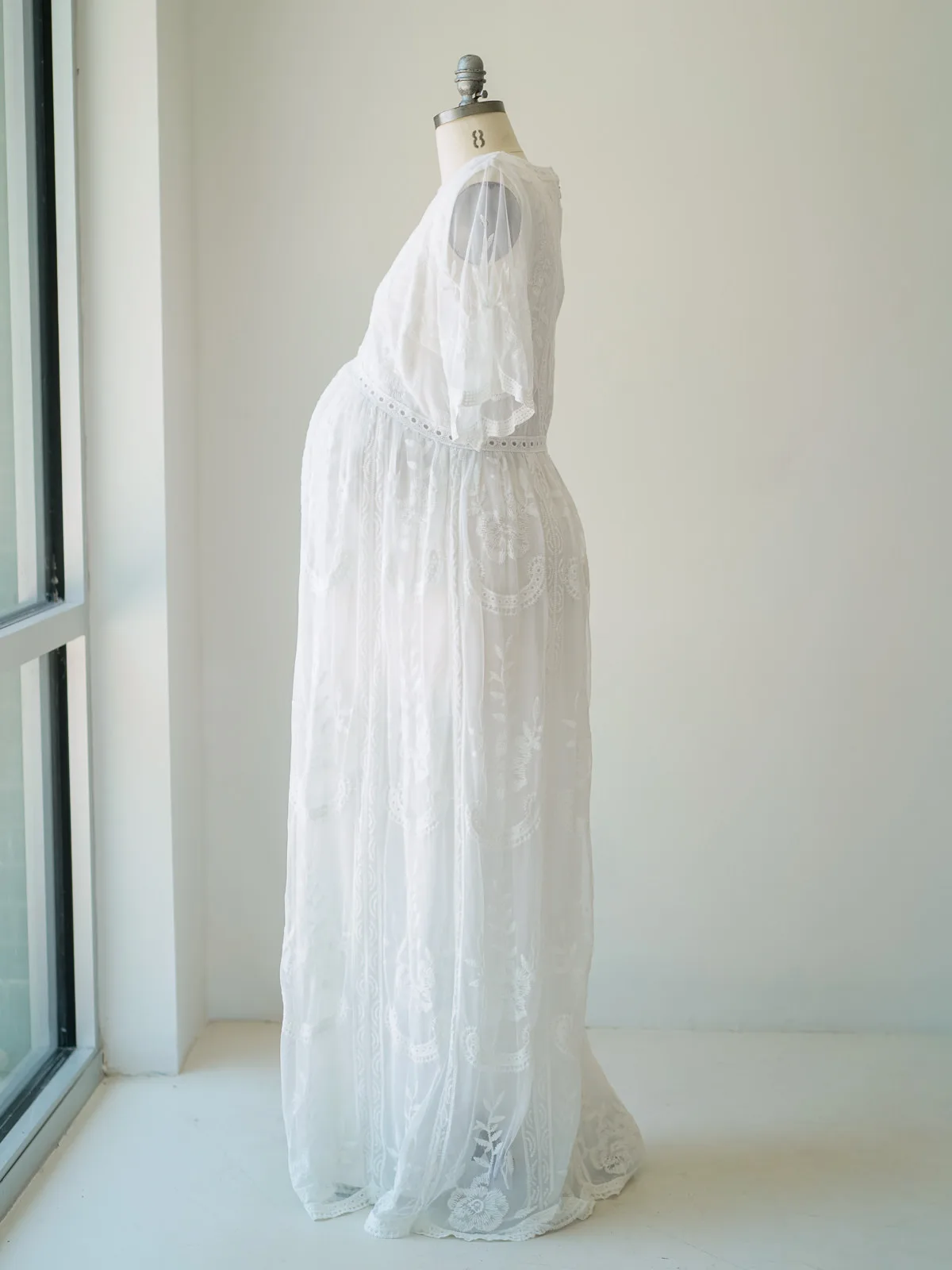 Maternity Gowns and Wardrobe in Austin | Zesty Orange Photography 84 Cosima white side Austin Elopement & Portrait Photographer