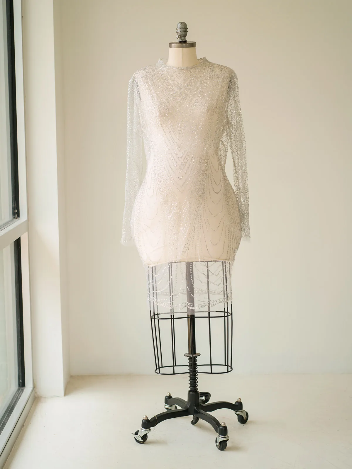 Maternity Gowns and Wardrobe in Austin | Zesty Orange Photography 90 Daisy grey front Austin Elopement & Portrait Photographer