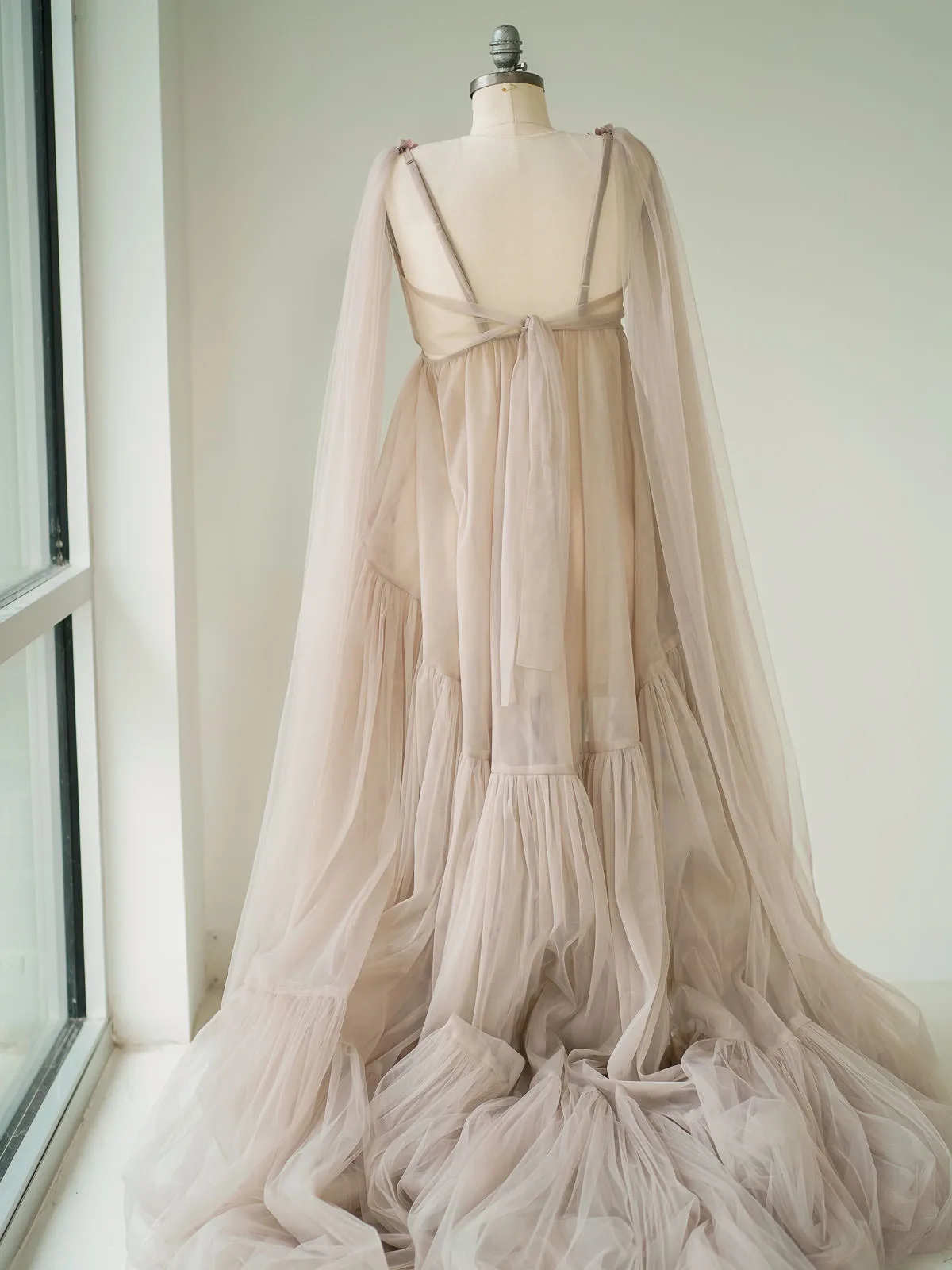 Maternity Gowns and Wardrobe in Austin | Zesty Orange Photography 97 Daphne pink back Austin Elopement & Portrait Photographer