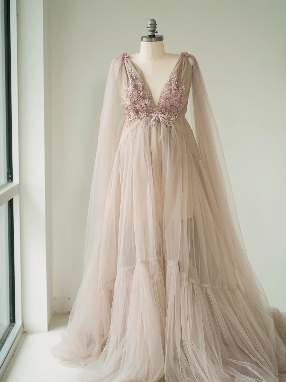 Maternity Gowns and Wardrobe in Austin | Zesty Orange Photography 95 Daphne pink front Austin Elopement & Portrait Photographer