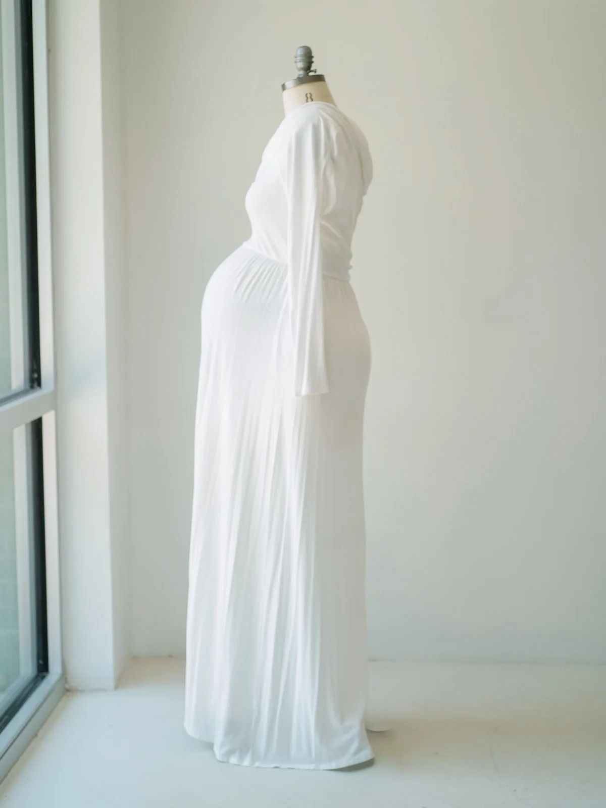 Maternity Gowns and Wardrobe in Austin | Zesty Orange Photography 100 Demeter white side Austin Elopement & Portrait Photographer