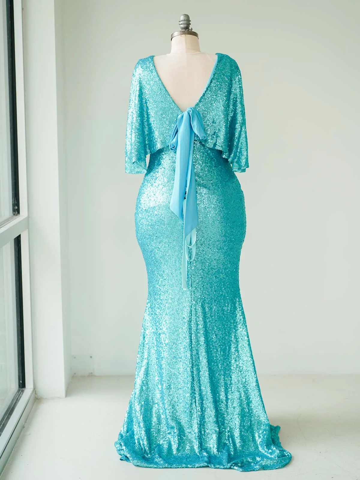 Maternity Gowns and Wardrobe in Austin | Zesty Orange Photography 104 Diana blue back Austin Elopement & Portrait Photographer